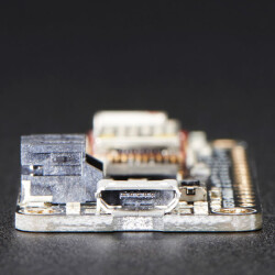 Adafruit Feather 32u4 Bluefruit LE